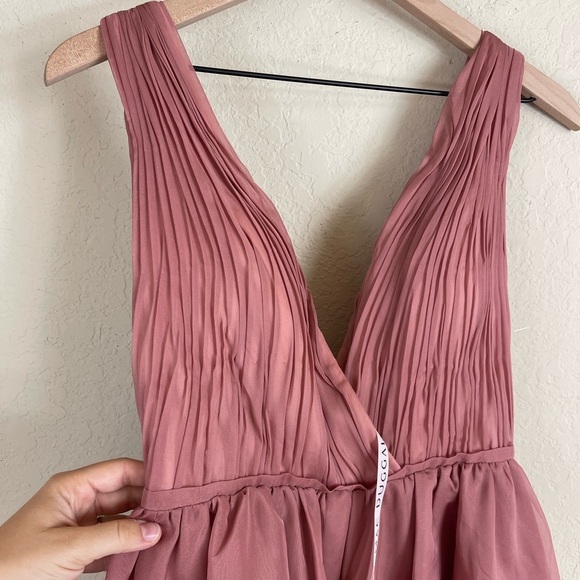 Ieena Mac Duggal Plunge Neck Ruffled Hi-Low Chiffon Gown Size 8 NWT - Picture 3 of 14